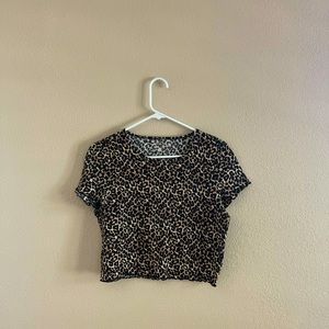 Cheetah print short sleeve t shirt